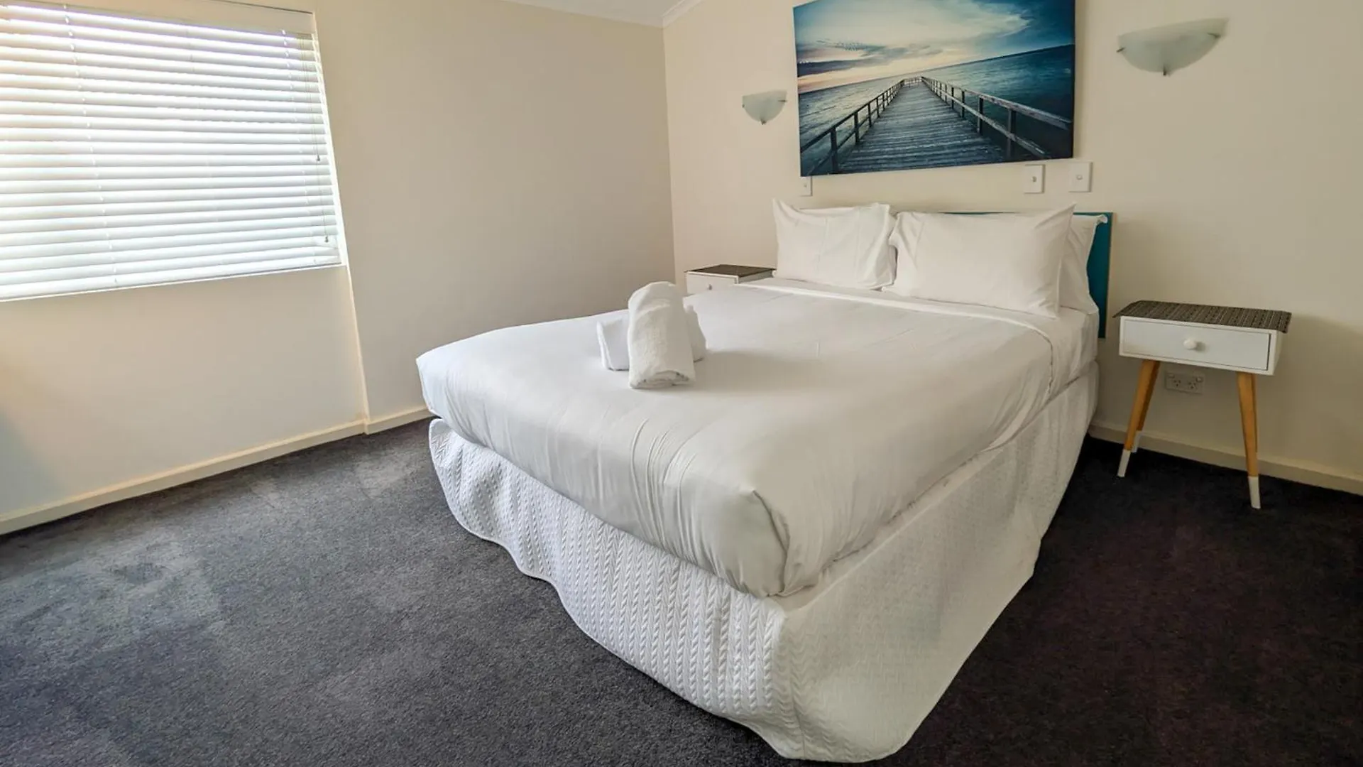 **** Aparthotel Noosa Parade Holiday Inn Australia