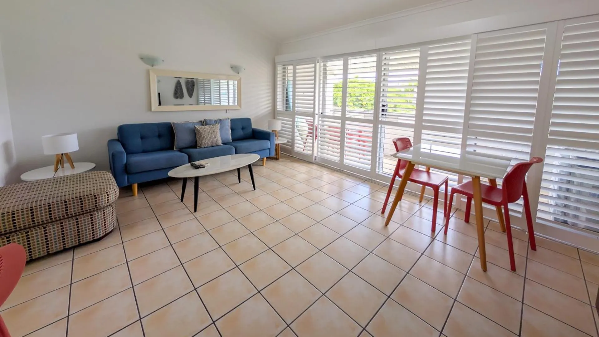 Aparthotel Noosa Parade Holiday Inn